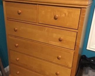 wood chest of drawers