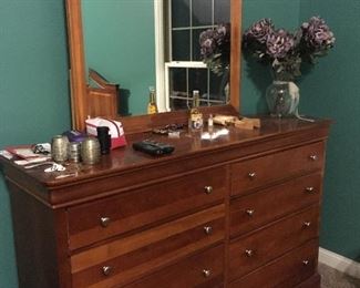matching dresser & mirror