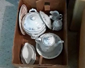 Fine china and tea sets