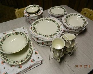 holiday plate set