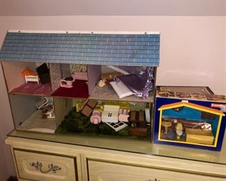 Dollhouse and furniture 