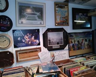 Assorted wall art / Pictures...Record albums