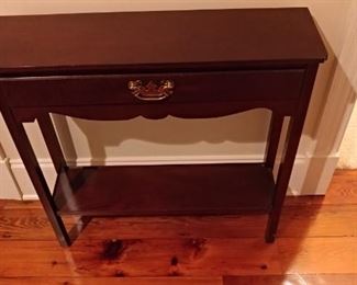 Great small table