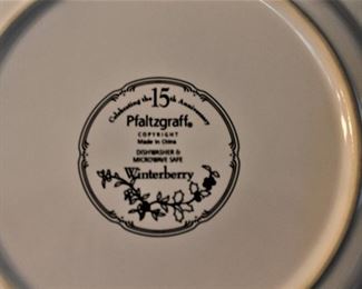 Pfaltzgraff Winterberry dish set.