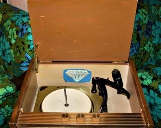 Magnavox hi fi vinyl record player