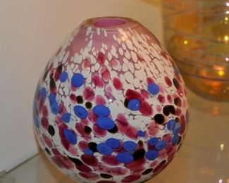 Hand blown glass vase