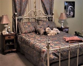 Master Bedroom Victorian White Metal Bed Frame and Bedding Ensemble