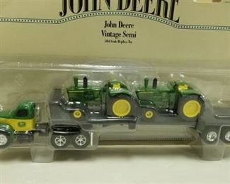 John Deere Vintage Semi Die Cast Truck Farm 5020 Tractor Set Unopen Mint 1/64