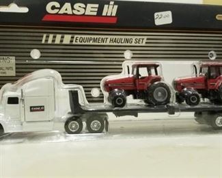 Case Ih Equipment Hauling Set, Die Cast Metal 1/64 Scale Tractor & Trailer