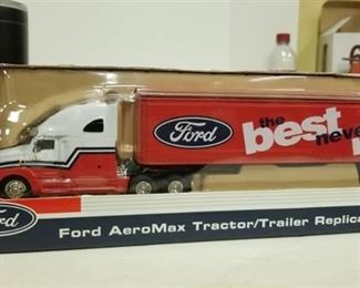 Liberty 1/64 Scale Limited Edition Die-cast Ford Aeromax Ford Tractor/trailer