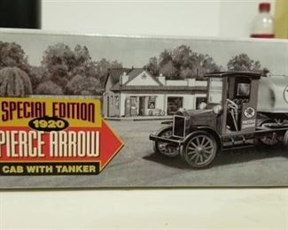 2 Ertl Texaco 1920 Pierce Arrow Cab With Tanker Regular And Special Edition
