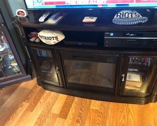 CONSOLE WITH STORAGE AND FIREPLACE