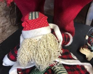 NICE COLLECTION OF HOLIDAY DECOR
