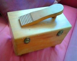 Shoe shine kit