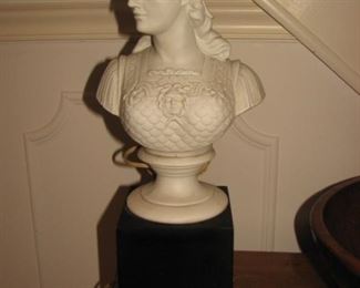 Sculptural lamps