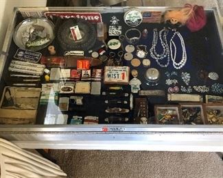 Showcase full of items