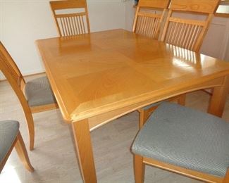 dining table w/6 chairs
