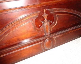 this is part of king bed frame, this piece set on top of the tall piece