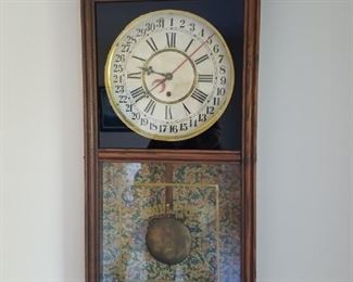 Regulator wall clock in beautiful condition.