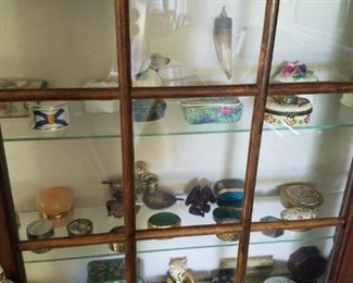 Partial selection of snuff and trinket boxes