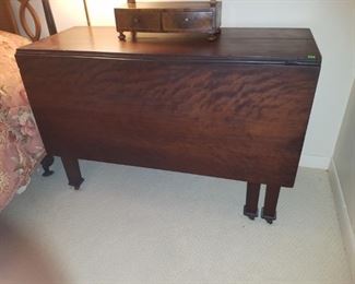Antique drop leaf table