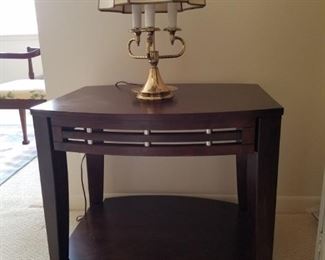 Lamp table