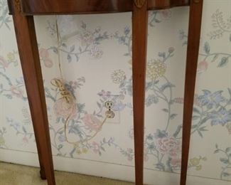 Half entry table