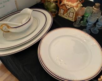 KPM large service royal blue and gold