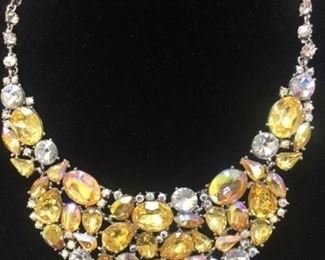 What a beautiful necklace.