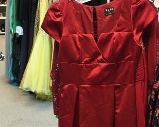 Red dresses look good at any time.