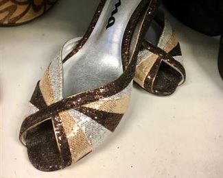 Nina makes a gorgeous pair of heels!