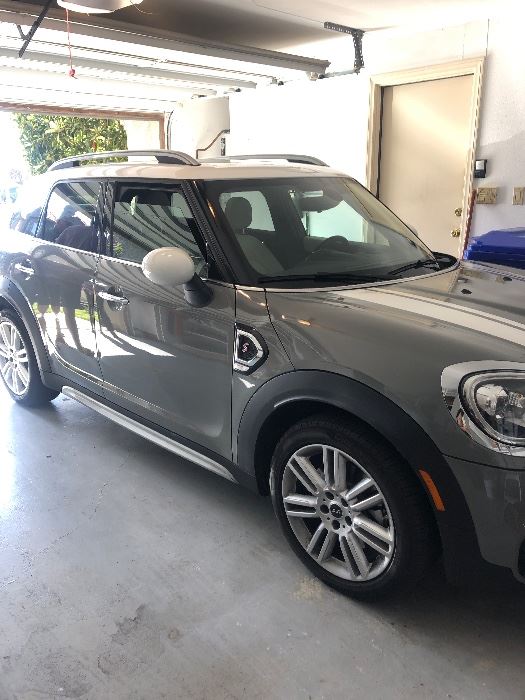 Mini Cooper Countryman S  with some John Cooper Styling 2018 with less than 5,000 sq ft $28,400