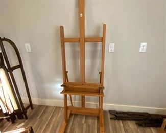 Deluxe Artist Easel (fully adjustable height and angle)