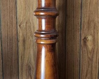 Simply Amazing 4 Post Queen Bed Set