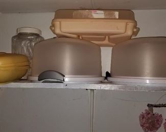 Cake Carriers