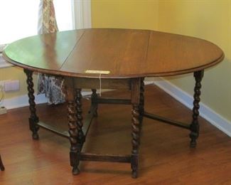 Antique Barley Twist Table