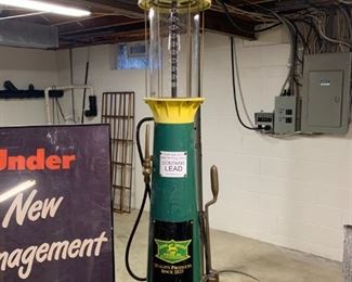 John Deere Vintage Wayne Gas Pump Replica&nbsp; Light 30"!