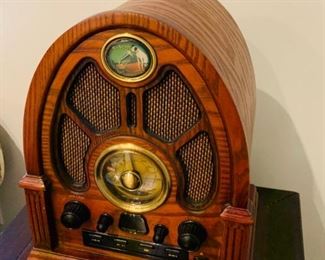 Replica of Vintage RCA Radio!