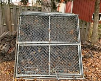 8 Panel (6’x6’) Dog Kennel w/Door!