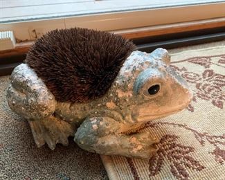 Frog Shoe Cleaner!