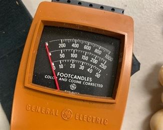 GE LIGHT METER COLOR AND COSINE CORRECTED