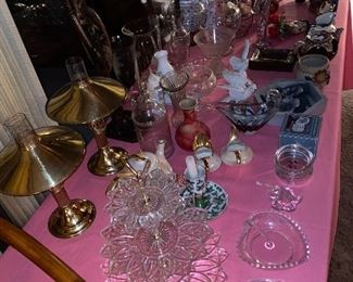 VINTAGE GLASSWARE AND COLLECTIBLES