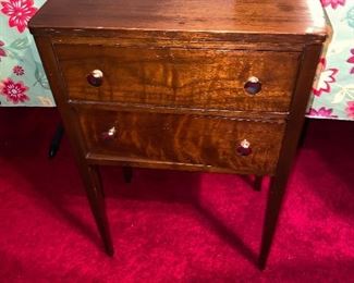 VINTAGE SEWING CABINET & THREAD SPOOLS & TRAY - WOODEN SIDE TABLE
