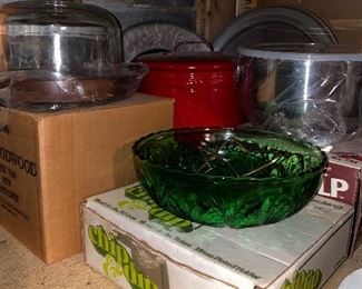 CHIP AND DIP GREEN GLASS BOWL SET 