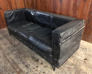 Bauhaus, Le Corbusier leather sofa