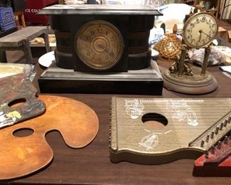 Working cast iron Seth Thomas mantle clock, antique painter's palettes, 2 zither harps.