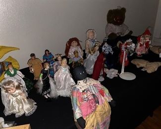 Assorted Dolls, Vintage and Modern