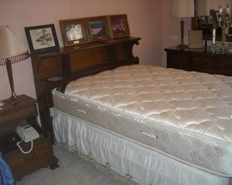 Nice bedroom set. Bed, mattress set, dresser and nightstand