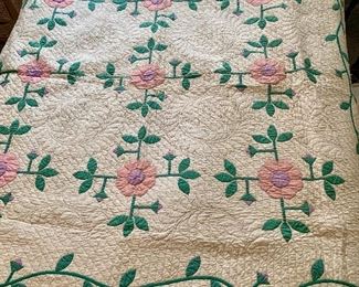 1935 Hand Made Quilt - Beautiful!! This still has the 3rd Place Winner Ribbon on it!Minnesota Federation Womans Club.