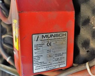 Munsch extrusion welder